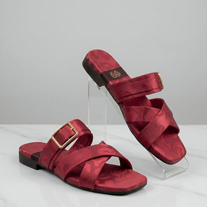 Dynasty Buckle Flat